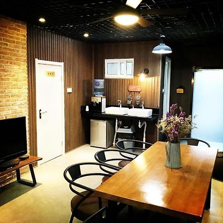Lantian Garden Hostel Циндао Екстериор снимка