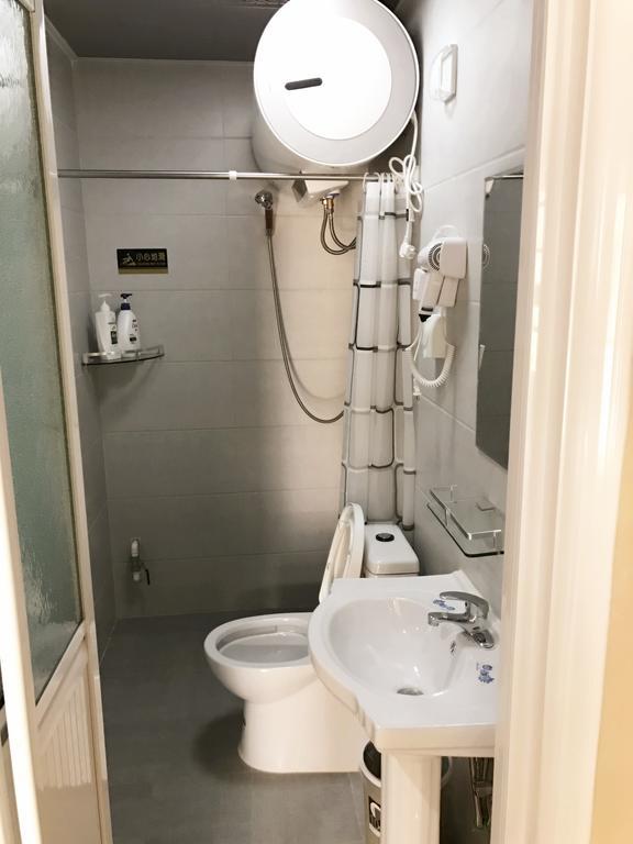 Lantian Garden Hostel Циндао Екстериор снимка